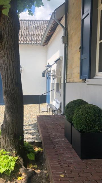 Onder De Linde B&B 法尔肯堡 外观 照片
